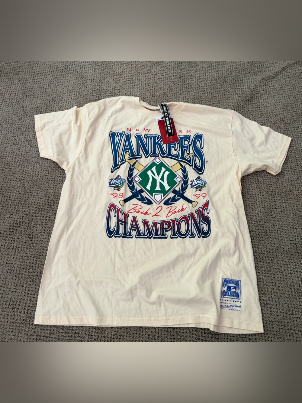 Mitchell & Ness New York Yankees 98 and 99 World Series T-shirt 2XL